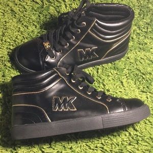 New Michael Kors sneakers Us size 3